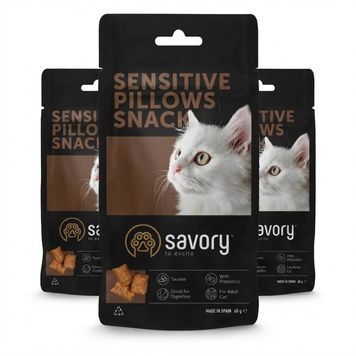 Хрусткі ласощі для котів із чутливим травленням Savory у формі подушечок, 60 г