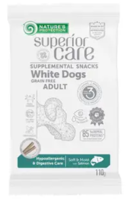 Беззернові ласощі для дорослих собак всіх порід з білим окрасом шерсті Nature's Protection Superior Care White Dogs Hypoallergenic & Digestive Care з лососем, 110г А22676 фото